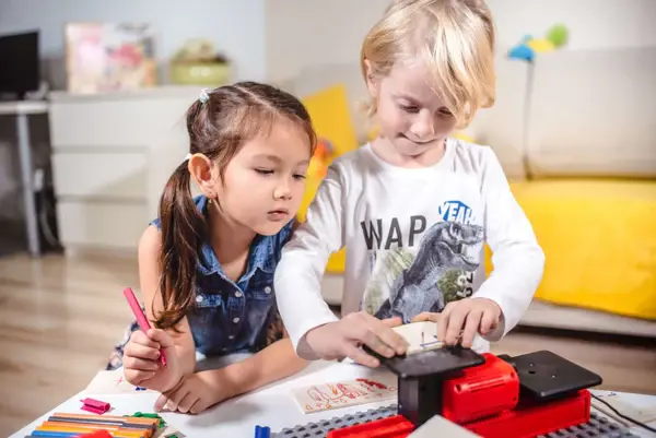 PlayMake 4in1 - kindersichere Holzwerkstatt – Ansicht 8